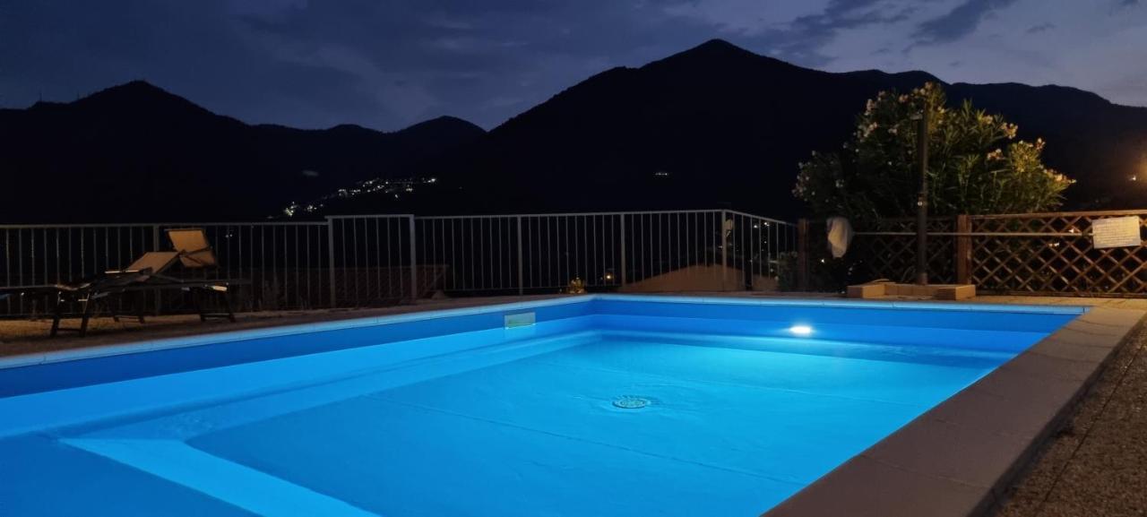 Happy Guest Apartments - Lake Panorama & Pool Riva di Solto Bagian luar foto